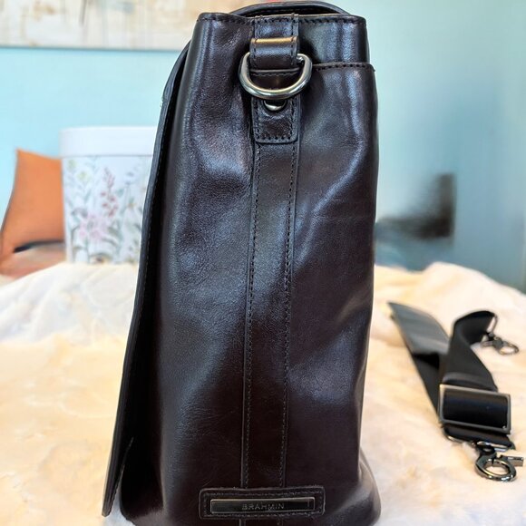 ✨Brahmin Smooth Chocolate Messenger / Laptop Bag – New, Never Used Circa 2015✨ - Picture 2 of 13